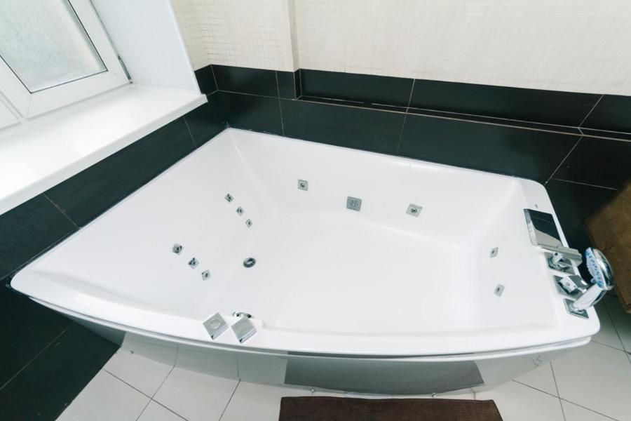 Hotrent Pechersk Lesy 20/22 كييف المظهر الخارجي الصورة